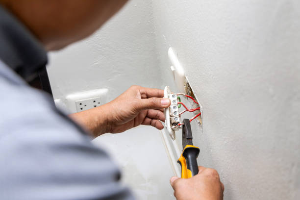 Best Commercial Electrician Services  in Warren, MN